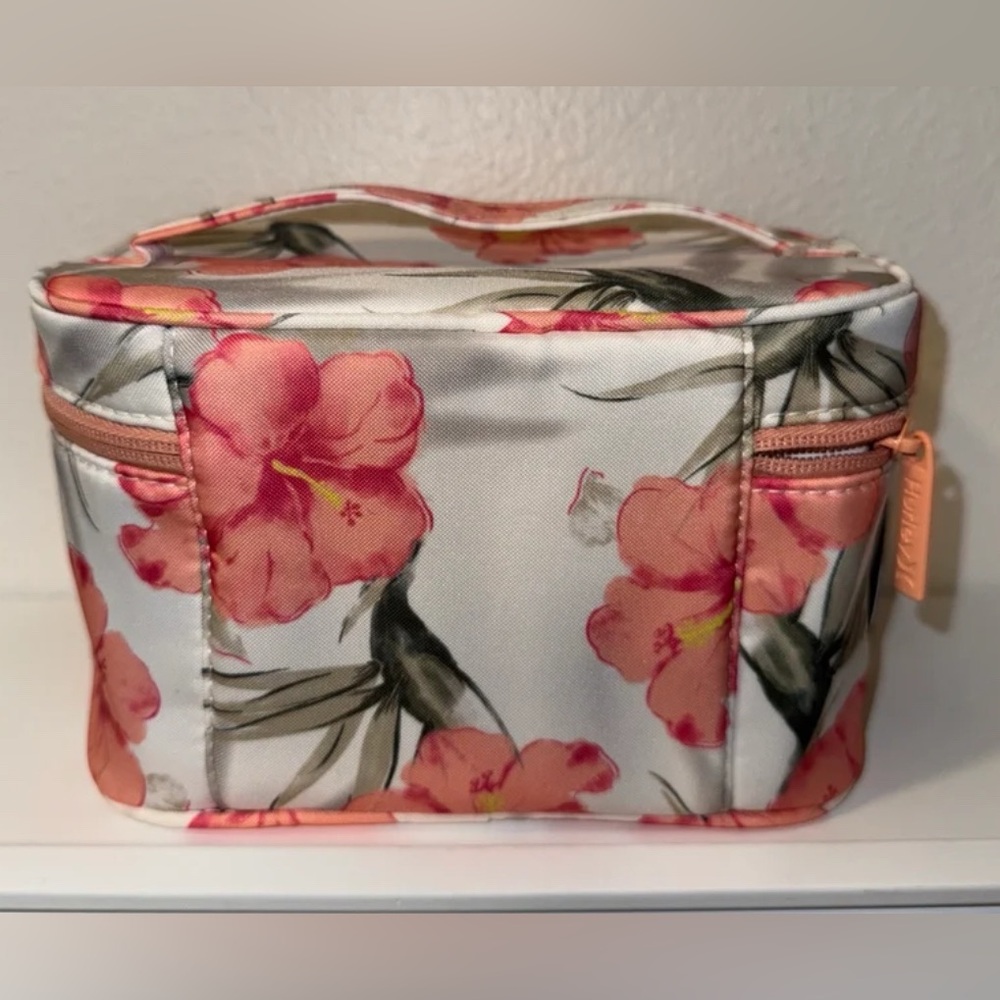 Hurley Pink and Cream Tropical Cosmetic Bag - Picture 2 of 3